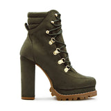 2025 Autumn And Winter New Products Super High And Front Rivet Waterproof Table Lady Short Boots HZ0115