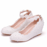 Dwarf Heel White Lace Pearl High Heels Women's Shoes Slopes High Heels High Heels Wedding Shoes Shallow Buckle Round Head Single Gift Shoes HZ0115
