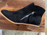 Tling-Faced Martin Boots 2025 Autumn And Winter New Coarse Heel Side Zipper Large Size 43 Yards Female Short Boots HZ0115
