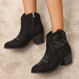 Embroidery Short Boots Women 2025 Autumn New Round Head Thick And Large Size Side Zipper Martin Boots HZ0115