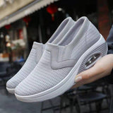 Large-Size 2025 New Flying Women's Shoes Casual Sneakers Lazy Shoes Soft-Soled Permeable Women's Single Shoes Air Cushion Shoes HZ0115