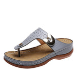 Large-Size Slippers Women 2025 Spring And Summer New Fashion Slope And Flip-Flops Wearing Beach Slippers Women HZ0115