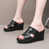 Real Leather Slope And Slippers Women Wearing Fashion Pine Cake Thick Bottom Fitting Room A Word Drag Anti-Slip High And Cow Skin Cold Drag HZ0115