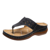 2025 Large-Size Drill Toes Outside Wearing Beach Sandals Flat-Bottomed Loose Cake Bottom Slippers Women HZ0115