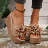 Summer New Thick-Soled Slippers Women's Shoes Large-Size One-Size-Type Flower Waterproof Table Thick-Soled Slippers HZ0115