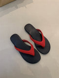 French 2025 Minimalist Toe Beach Vacation Cool Drag Color Flat Letter Slipper Women Wearing Summer Sandals HZ0115