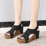 2025 Spring And Summer New Rivet Slope And Fish Mouth Sandals Women Large Size Waterproof Table Hollow Thick-Soled Women Sandals HZ0115