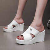 Real Leather Slope And Slippers Women Wearing Fashion Pine Cake Thick Bottom Fitting Room A Word Drag Anti-Slip High And Cow Skin Cold Drag HZ0115