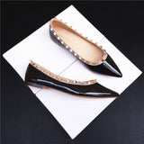 French Temperament Small Fragrant Evening Wind Tip Single Shoes Women Shallow Mouth 2025 New Spring And Autumn Flat Bottom Shoes Rivet Shoes HZ0115