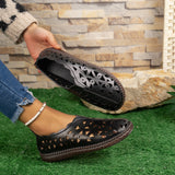 2025 Spring And Summer Breathable Hollow Mother Sandals Women Flat-Bottomed Soft Base Size 42 Middle-Aged Women's Hole Shoes HZ0115