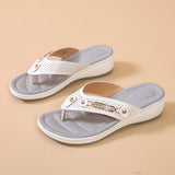 2025 New Sandals Women Metal Buckle Beach Net Red Flipper Women Summer Slope And Large Size Women Slippers HZ0115