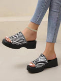 Summer Word Thick-Bottomed Slippers Large Code 2025 New Thick-Bottomed Head Wide Strip Slippers Women's Shoes HZ0115