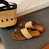 Coarse And Holiday Style Clip Slipper Women Wear 2025 New French Cool Slippers HZ0115