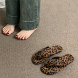 Fashion Ins Flat-Bottomed Flip-Flops Women's Summer Wear Leopard-Print Cold Slippers Seaside Pins Women's Shoes HZ0115