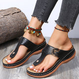 Large-Size Slippers Women 2025 Spring And Summer New Fashion Slope And Flip-Flops Wearing Beach Slippers Women HZ0115
