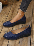2025 Spring New Flat Sole Single Shoes Large Size Women's Lazy Shallow Soft Bean Bean Shoes HZ0115
