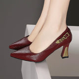 Single-Shoe Women's Thick Heel Tip 2025 Spring And Autumn New Fashion Chain High-Heeled Shoes Large-Size Light Fashion Women's Shoes HZ0115